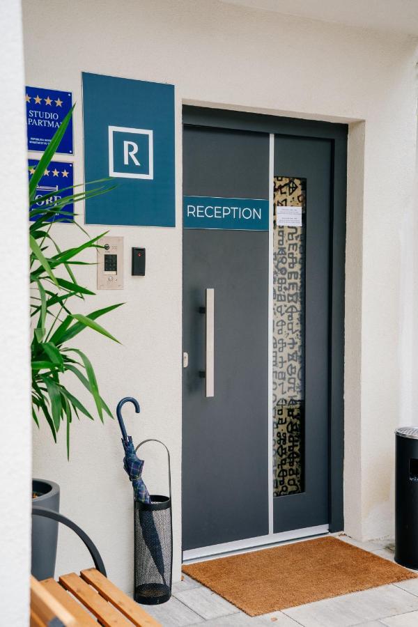 รูม แอท ไซย์เชวา 34 Hotel ซาเกร็บ ภายนอก รูปภาพ